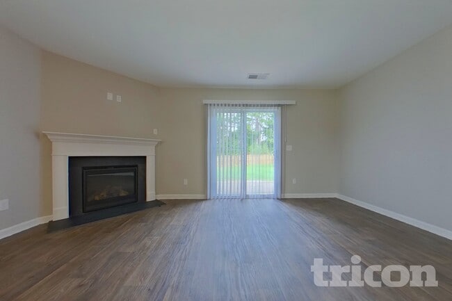 Photo - 122 Denali Cir