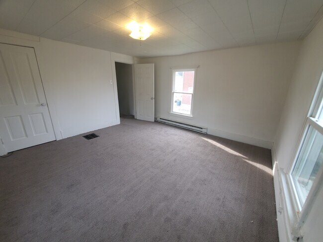 Photo - 10 Taylor St