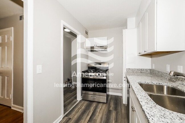 Photo - 2031 N Green Rd