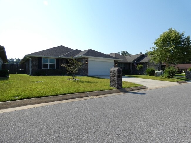 Spacious Home - Ashley Place - Spacious Home - Ashley Place