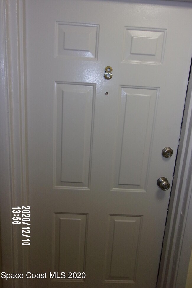 Photo - 220 Columbia Dr Unidad 8