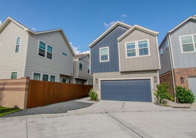Photo - 4120 Split Ivy Dr