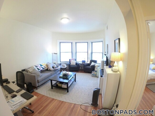 Photo - 1463 Beacon St Unidad 21
