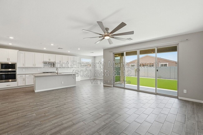 Photo - 5635 W Hayduk Rd