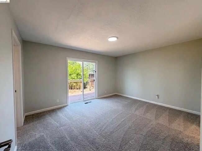 Photo - 1087 Fox Meadow Way