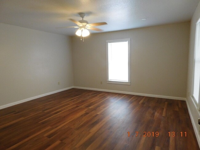 Photo - 2625 Riggan St