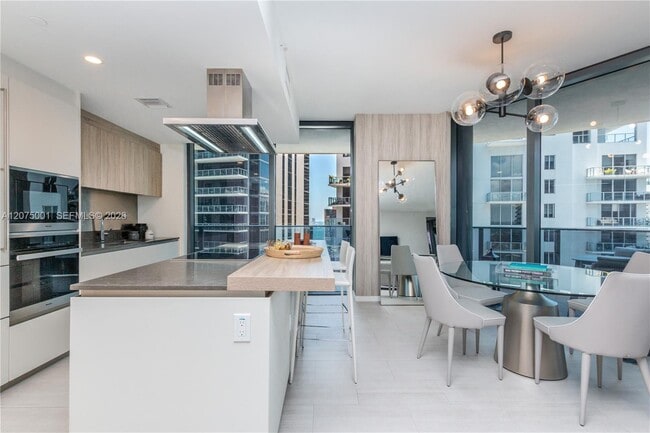 Photo - 1000 Brickell Plaza Unit 3201