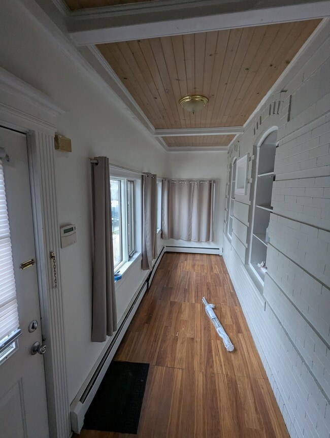 Sunroom - 213 Lincoln Pl Unit 3