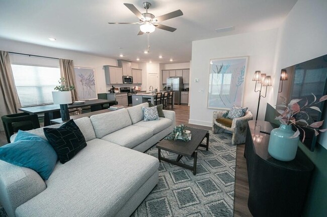 Photo - 1298 Mabry St