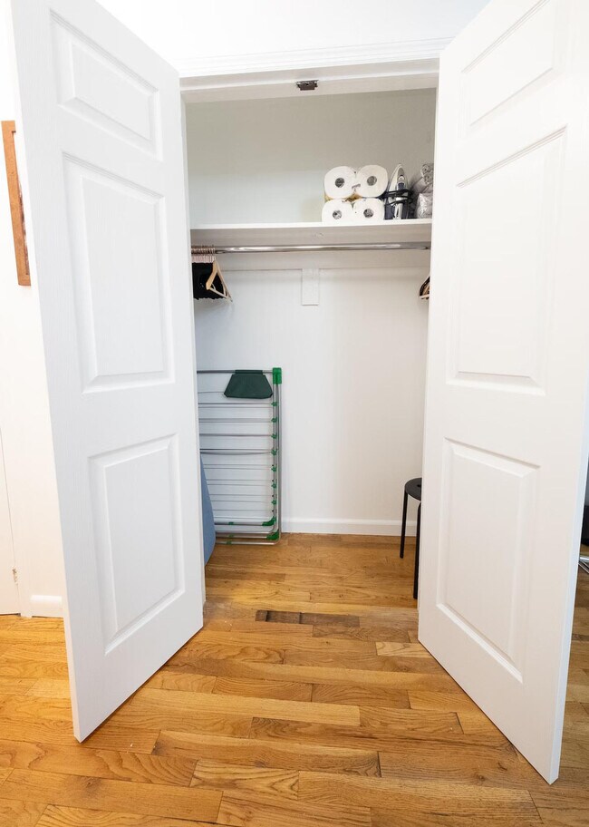 Photo - 305 E 95th St Unidad SI ID1031998P