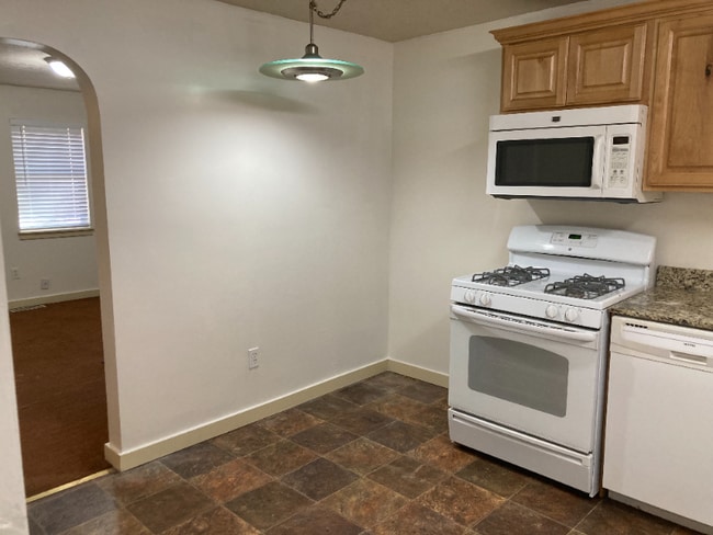 Photo - 335 S 700 E St