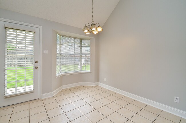 Photo - 1206 Green Knoll Dr