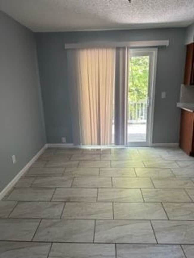 Photo - Beautiful 3 Bedroom 2 Bath Duplex!