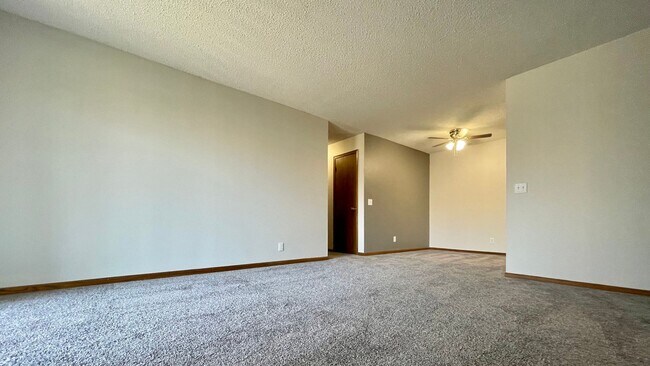 Willow Creek Apartments