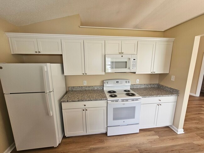Photo - 1802/1804 Barberry Dr