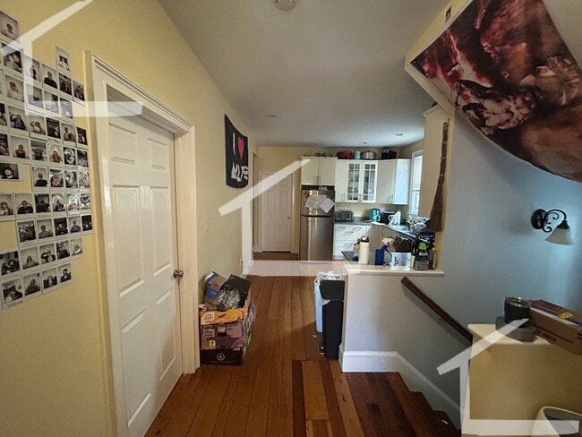 Photo - 733 Parker St