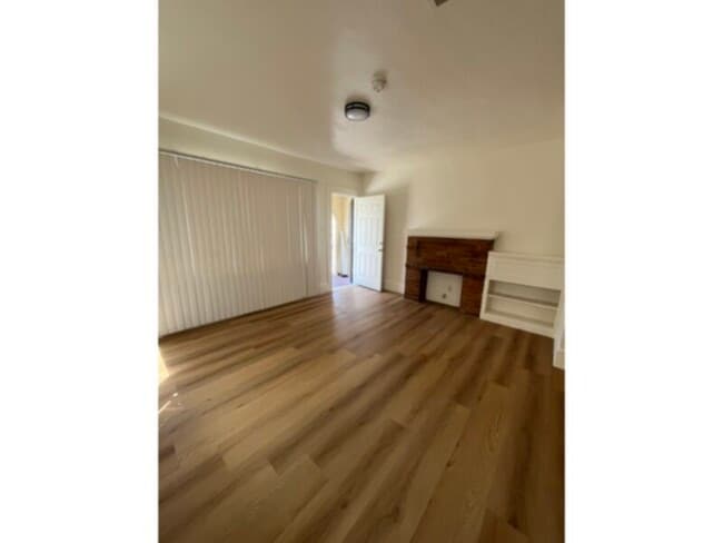 2 Bedroom/ 1 bath Duet - 2 Bedroom/ 1 bath Duet House