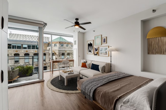 Building Photo - 167 W Kinzie St