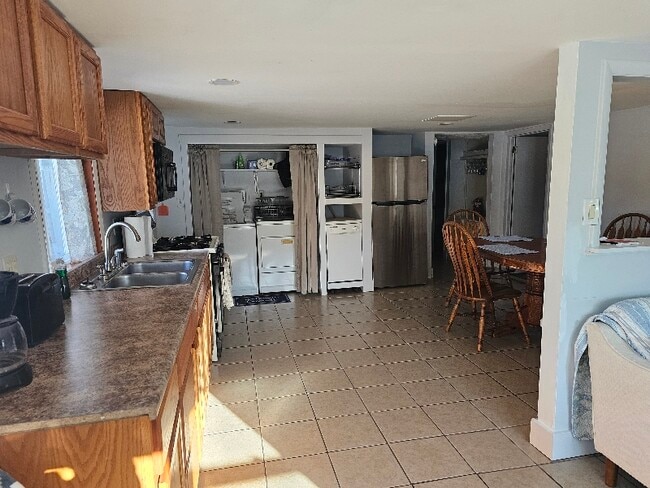Photo - 5607 Cir Dr E Unit 3