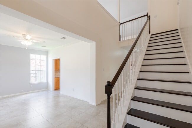 Photo - 12214 Meadow Ln Ct