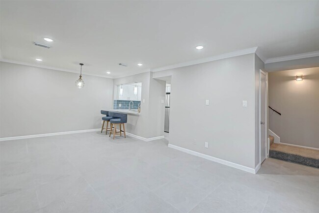 Photo - 925 Wax Myrtle Ln