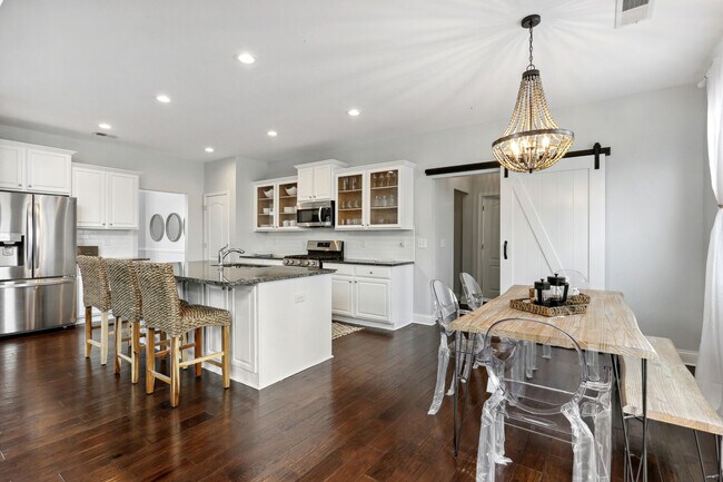 Photo - 369 Eagle Rock Dr