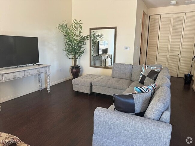 Building Photo - 2405 W Serene Ave Unit 241 Rental