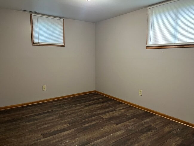 Photo - SKJJT LLC-4743 Unit 4743-2