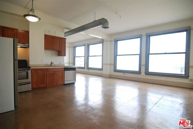 Building Photo - 108 W 2nd St Unit 501 Rental