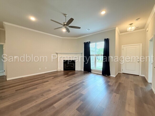 Photo - For Lease | Bixby | Available Now!