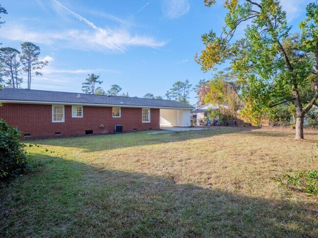 Photo - 2323 Frederick Pl