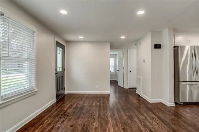 Photo - Lowell Avenue