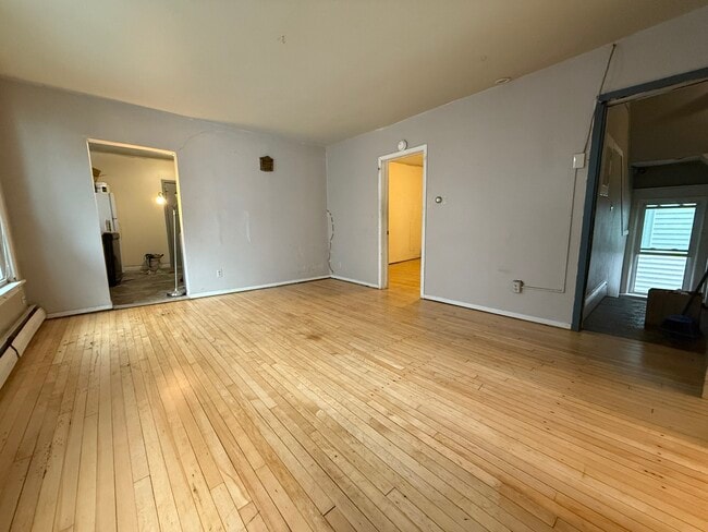 Photo - 403 E Johnson St Unit 2