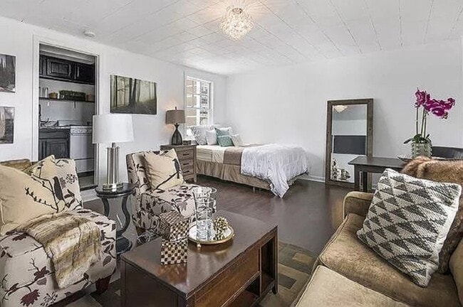 Photo - 200 W Menomonee St Condo Unit 14