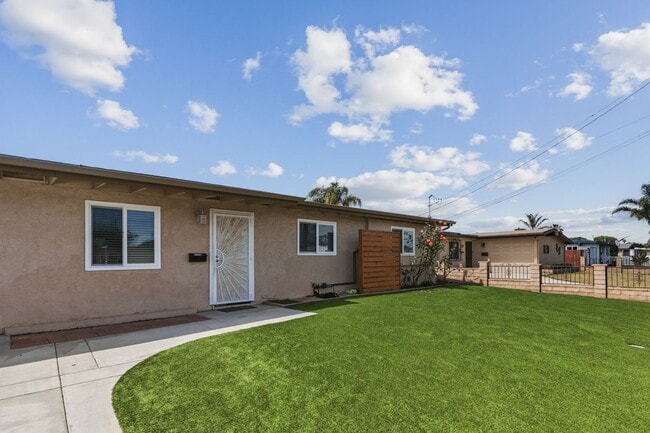 1127 Hemlock Ave