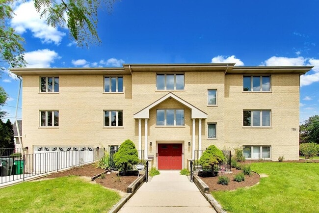 Building Photo - 920 N Northwest Hwy Unit 2