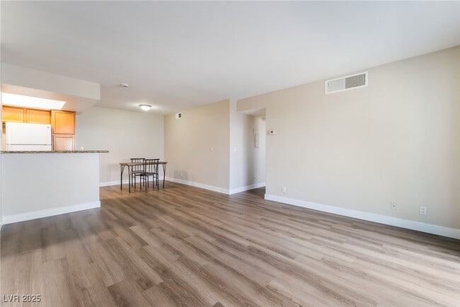 Photo - 1455 E Katie Ave Unit D15