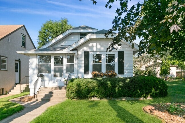 Building Photo - 5317 13th Ave S Rental