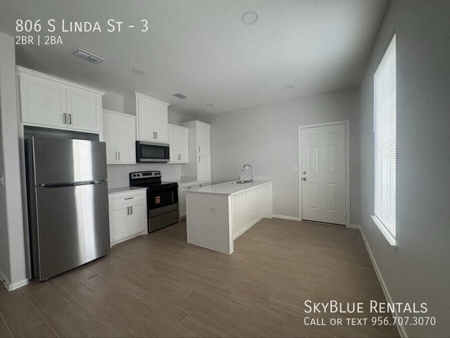 Building Photo - 806 S Linda St Unit 3