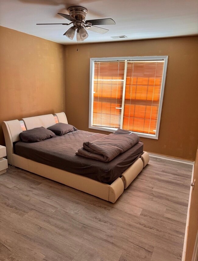 Photo - 5519 Southern Cross Ave