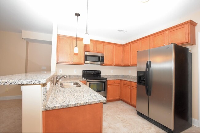 Photo - 1611 Bluffside Dr