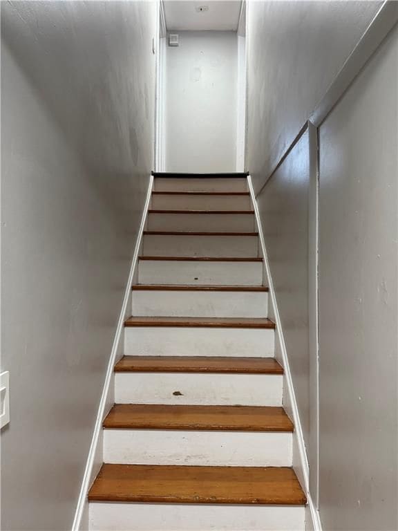 453 Woonasquatucket Ave