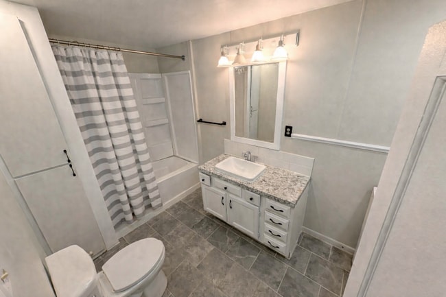 Photo - 181 W 2nd St