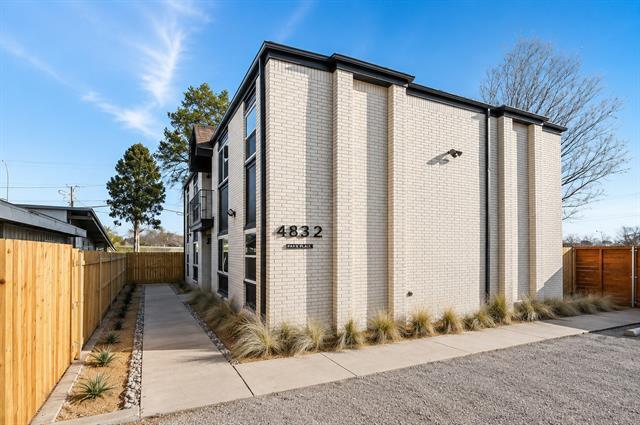 Photo - 4832 Locke Ave