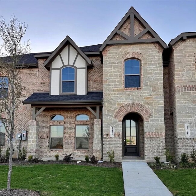 Townhome in Waxahachie, Tx - Townhome in Waxahachie, Tx