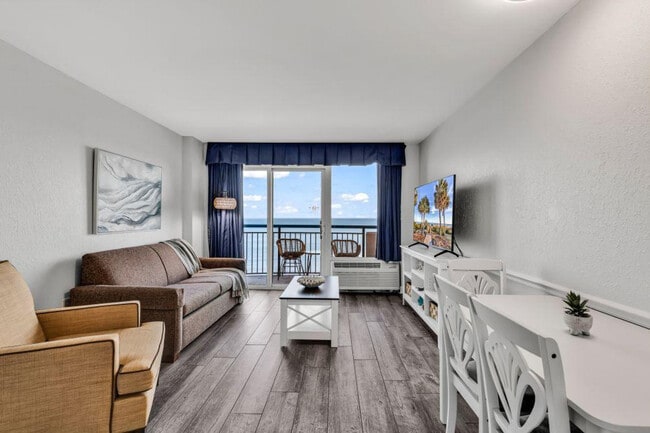 Building Photo - 2300 N Ocean Blvd Rental