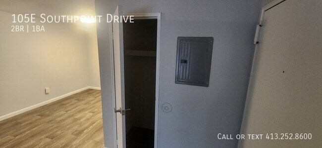 Photo - 105 Southpoint Dr