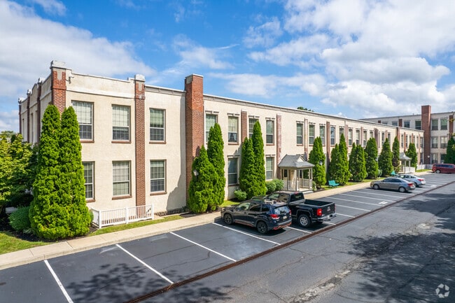 Photo - The Needleworks