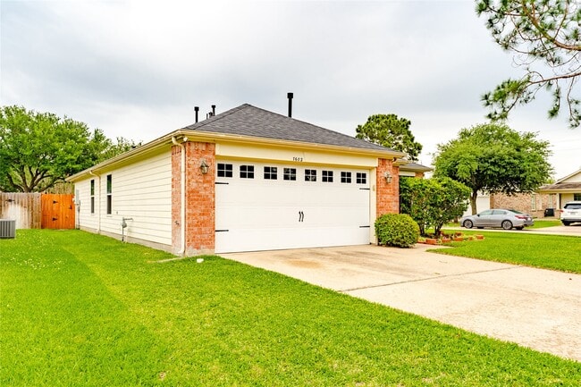 Photo - 7602 Little Thicket Ct