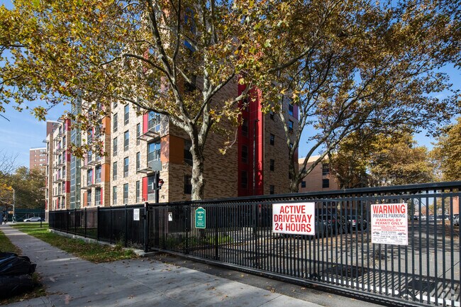 Photo - 910 Hendrix St